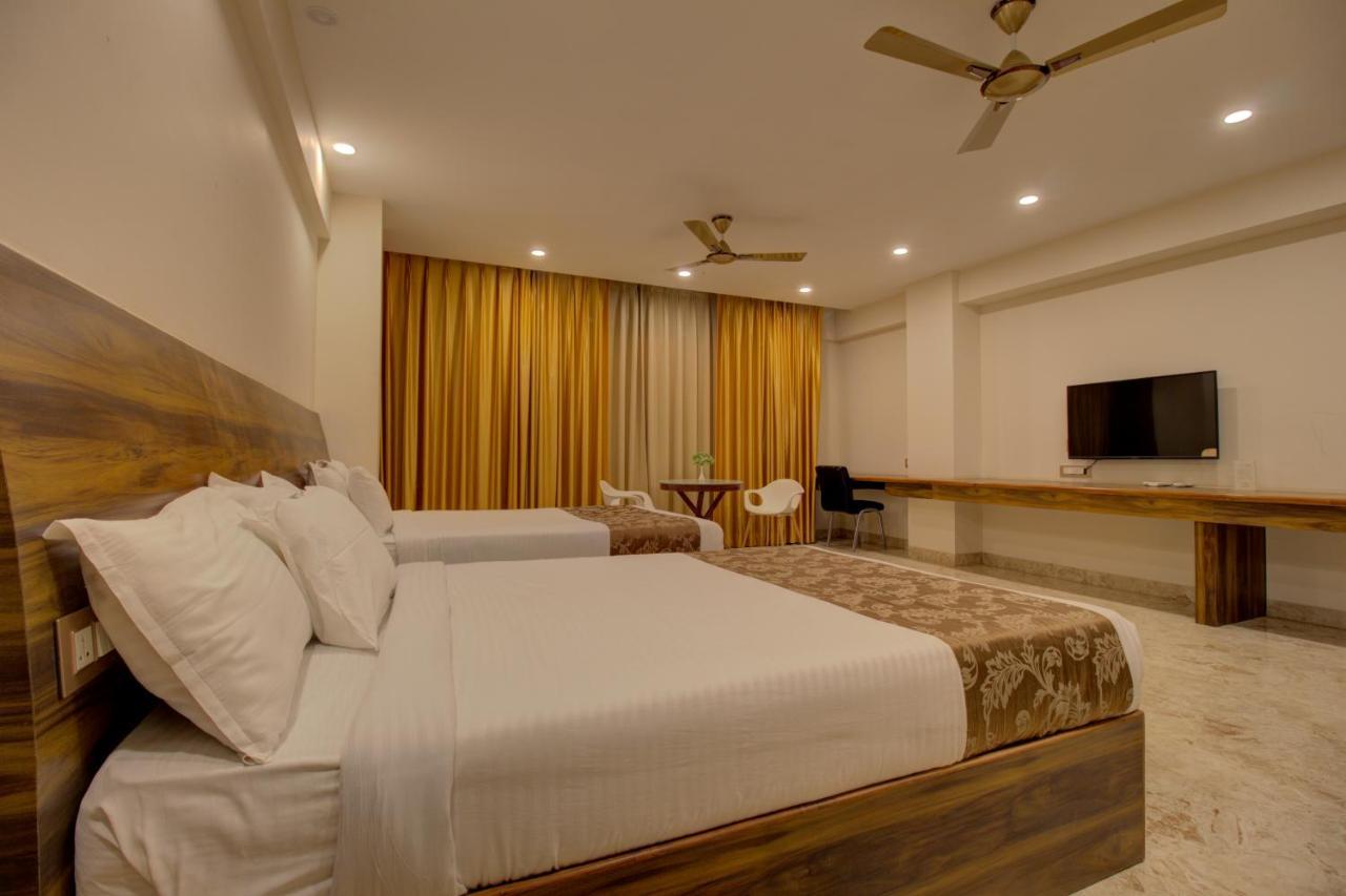 Greenstones Boutique Hotel Nashik Bagian luar foto