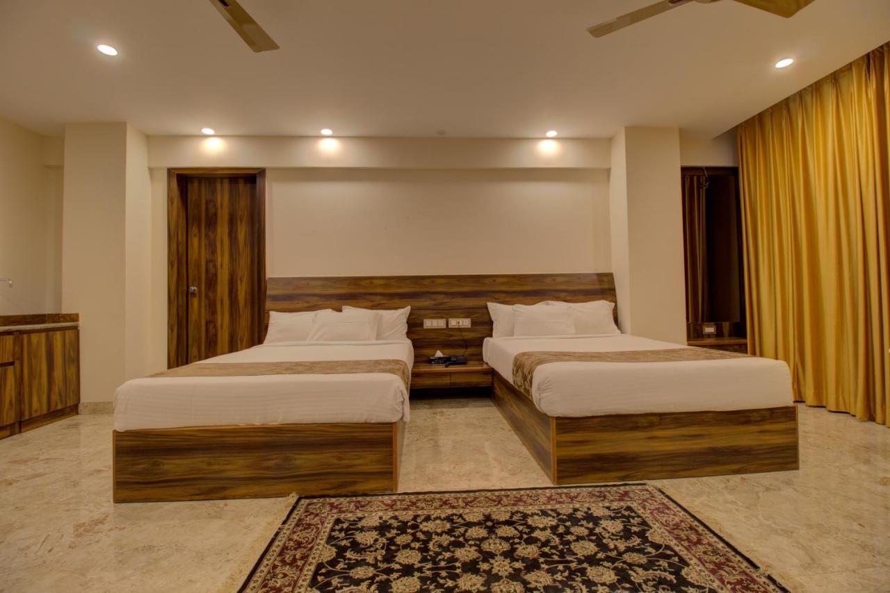 Greenstones Boutique Hotel Nashik Bagian luar foto